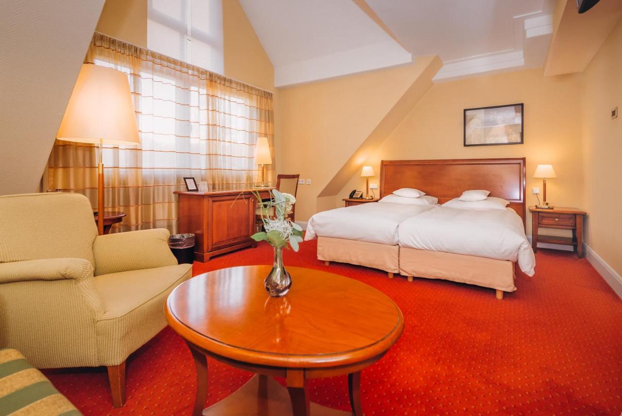 Hotel Moosburger Hof ファッフェンホーフェン・アン・デア・イルム エクステリア 写真